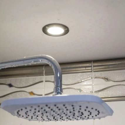LED Kúpeľňové podhľadové svietidlo LORI LED/4,5W/230V IP65 2700/4000K pr. 8,5 cm čierna
