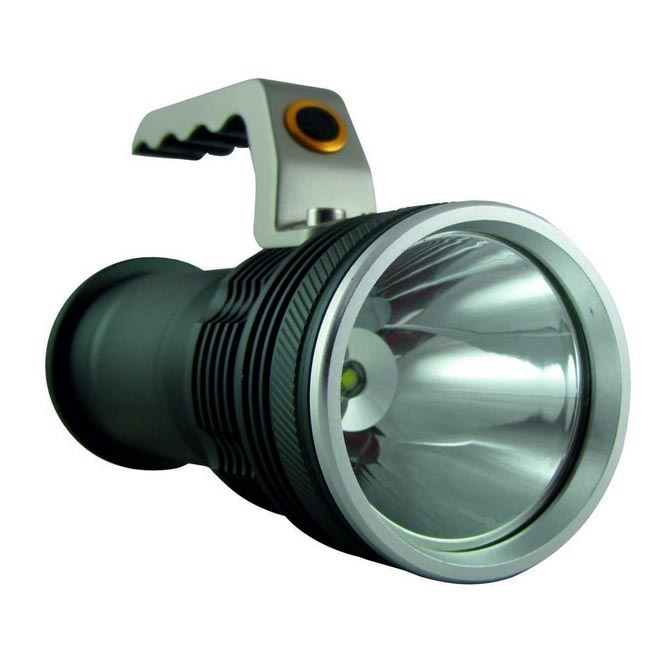 LED nabíjacia baterka CREE XPE T6 LED/3,7V 4600 mAh