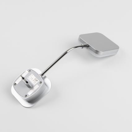 LED Nástenná lampička do zásuvky LED/3,2W/230V lesklý chróm