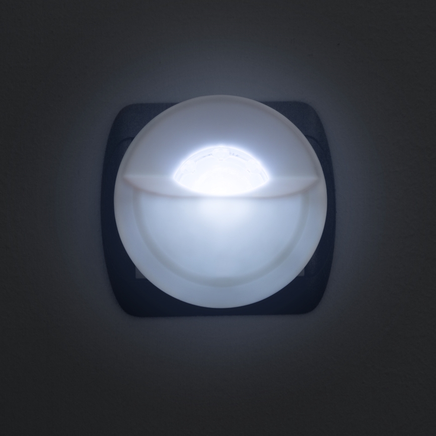 LED Orientačné svietidlo do zásuvky so senzorom LED/1W/230V 6000K