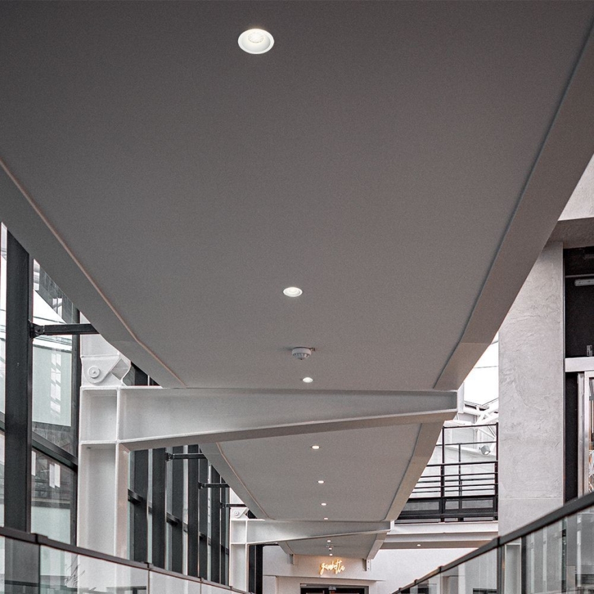 LED Podhľadové svietidlo LED/18W/230V 3000/4000/6400K pr. 10,6 cm biela