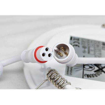 LED Podhľadové svietidlo VEGA LED/12W/230V 2900/3900/5800K 17,5x17,5 cm biela