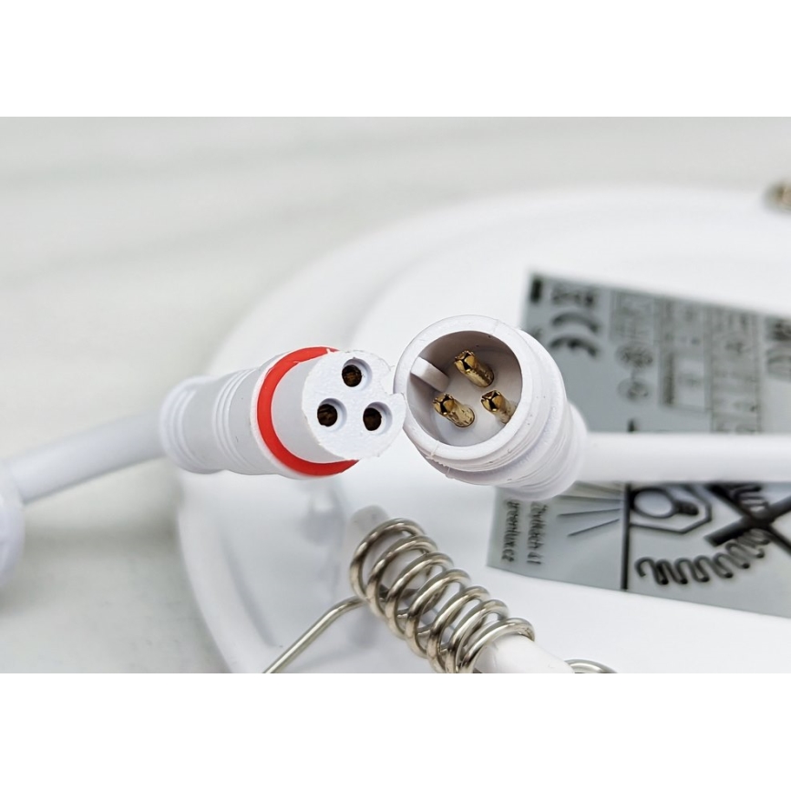 LED Podhľadové svietidlo VEGA LED/12W/230V 2900/3900/5800K 17,5x17,5 cm biela