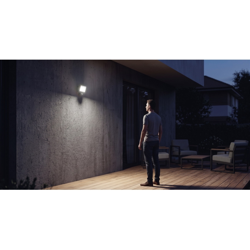 LED reflektor s pohybovým a súmrakovým senzorom TAMBO EVO LED/20W/230V 4000K IP44 čierna