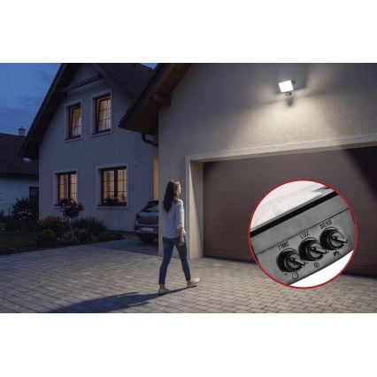 LED reflektor s pohybovým a súmrakovým senzorom TAMBO EVO LED/30W/230V 4000K IP44 čierny