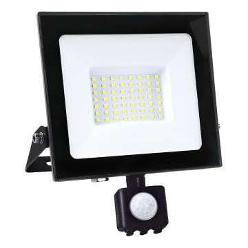 LED Reflektor so senzorom LED/50W/230V 6500K IP44 čierna