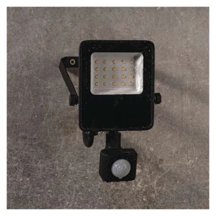 LED Reflektor so senzorom VISIO LED/10W/230V 4000K IP65