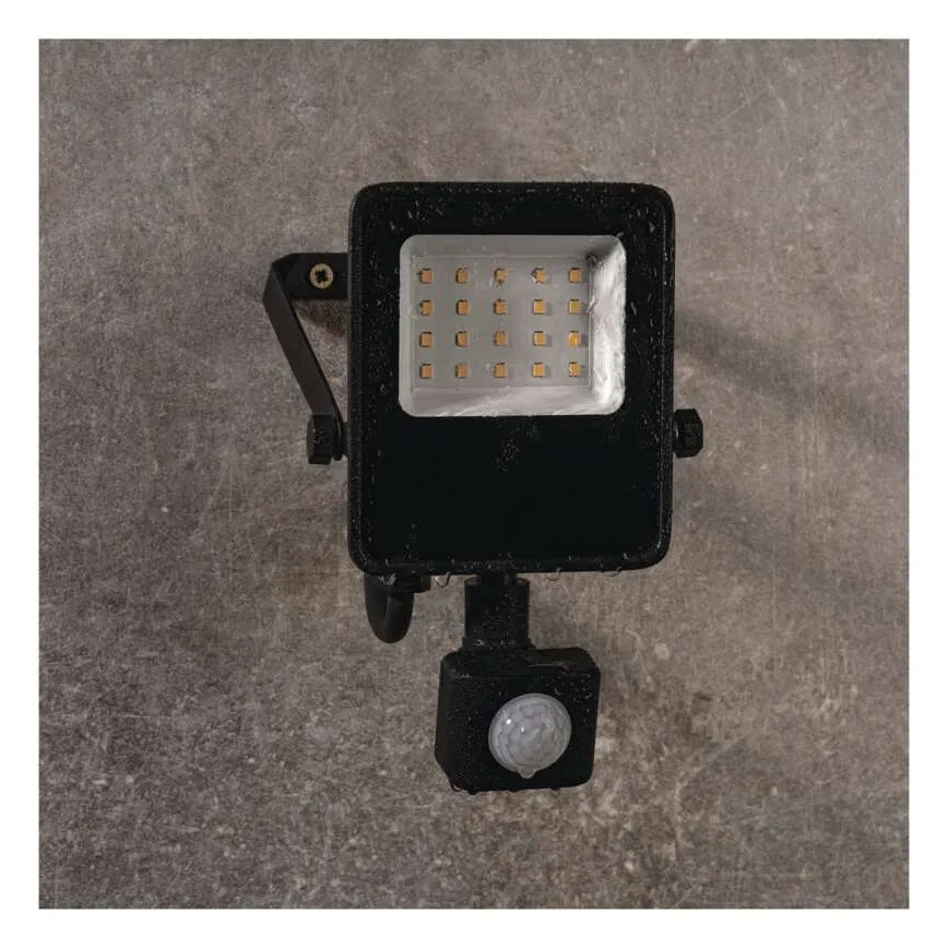 LED Reflektor so senzorom VISIO LED/10W/230V 4000K IP65