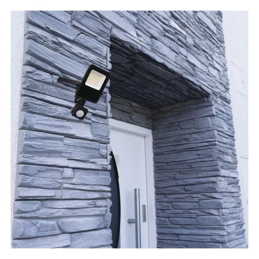 LED Reflektor so senzorom VISIO LED/20W/230V 4000K IP65