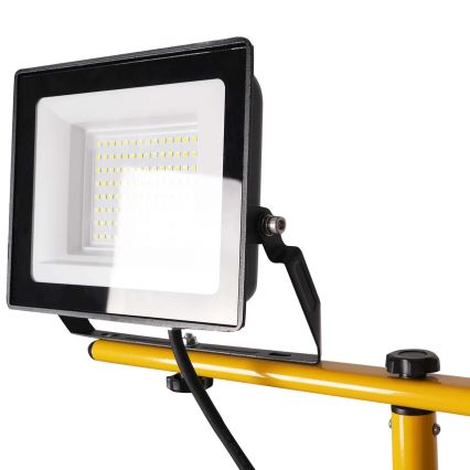 LED reflektor so stojanom 2xLED/50W/230V 6500K IP65 žltý