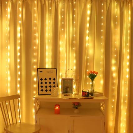 LED RGB Stmievateľný vianočný záves WIZARD 300xLED/USB 3x3m + diaľkové ovládanie