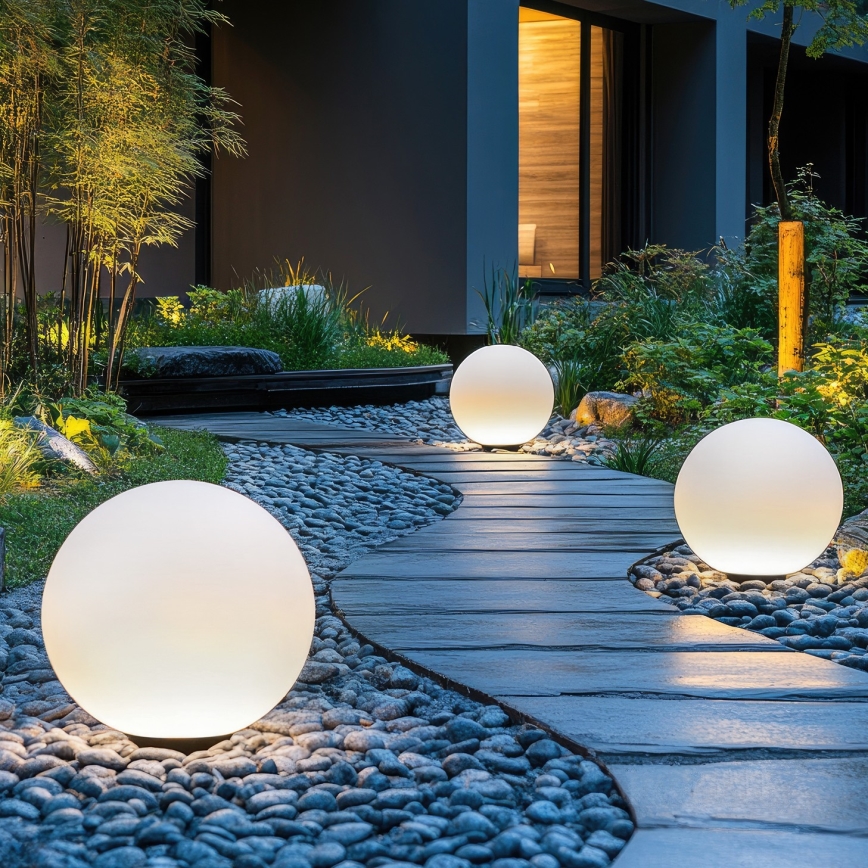 LED RGBW stmievateľná solárna lampa GARDEN BALL LED/5W/3,7V 3000K IP54 2200 mAh pr. 40 cm + diaľkové ovládanie