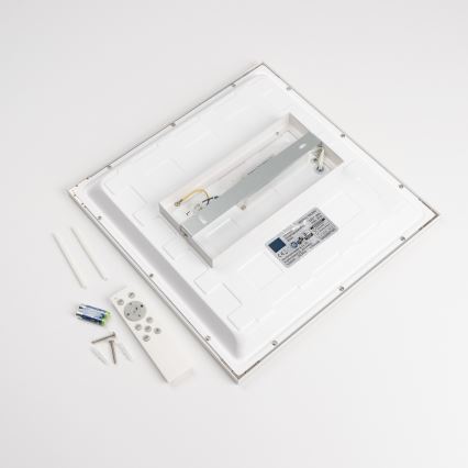 LED RGBW Stmievateľný prisadený panel LED/22W/230V 2700-6500K 29,5x59,5 cm biela + diaľkové ovládanie