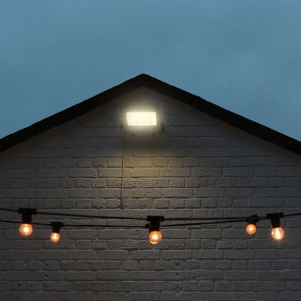 LED RGBW Stmievateľný reflektor LED/30W/230V IP65 šedá + diaľkové ovládanie