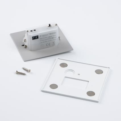 LED schodiskové svietidlo so snímačom pohybu a súmraku LED/1,5W/230V 3000/4000/6000K biela