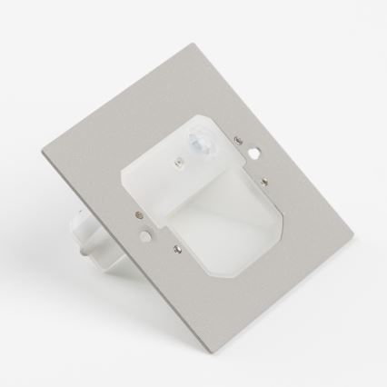 LED schodiskové svietidlo so snímačom pohybu a súmraku LED/1,5W/230V 3000/4000/6500K strieborné