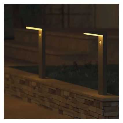 LED Solárna lampa so senzorom LED/4,4W/3,7V 2200 mAh IP44