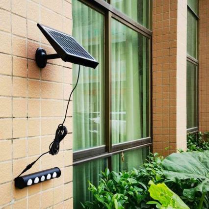 LED Solárna nástenná lampa so senzorom pohybu a súmraku LED/8W/3,7V 4000 mAh 4000K IP65