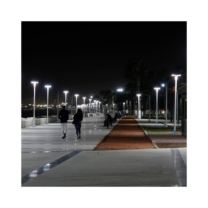 LED Solárna pouličná lampa so senzorom LUVIA LED/15W/3,2V 4000K IP54 5400 mAh + diaľkové ovládanie