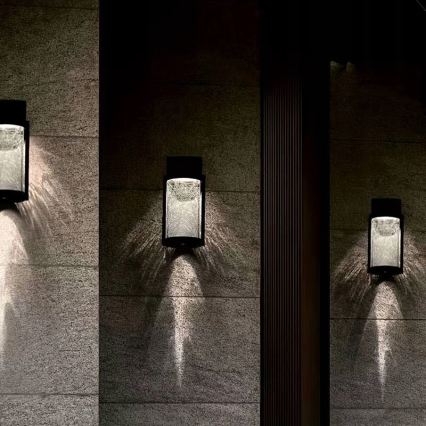 LED solárne nástenné svietidlo LED/3,7 V 300 mAh IP44 čierne
