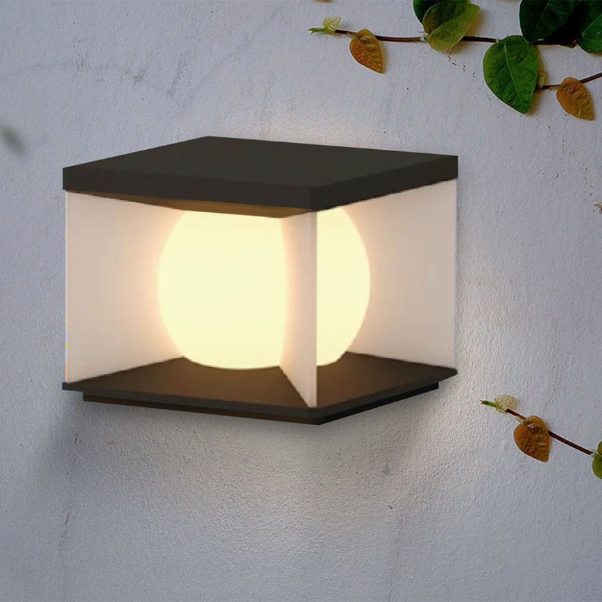 LED Stmievateľné solárne nástenné svietidlo LED/8W/3,7V IP65 3000K 5200 mAh + diaľkové ovládanie