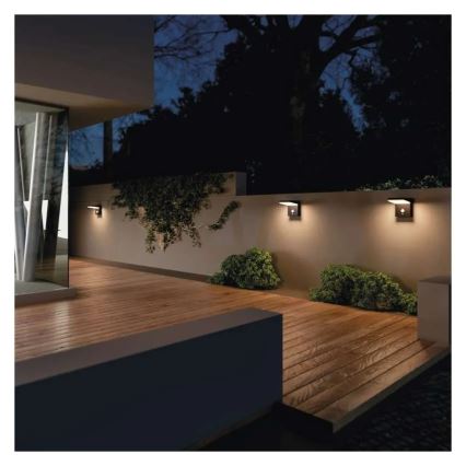 LED Solárne nástenné svietidlo so senzorom LED/4,4W/3,7V 2200 mAh IP44