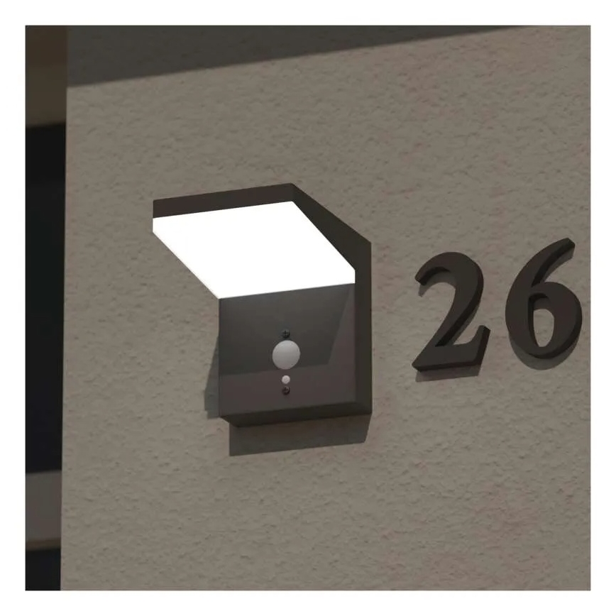 LED Solárne nástenné svietidlo so senzorom LED/4,4W/3,7V 2200 mAh IP44