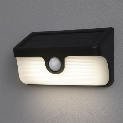 LED Solárne nástenné svietidlo so senzorom LINK LED/5W/3,7V 2000 mAh IP65 čierna