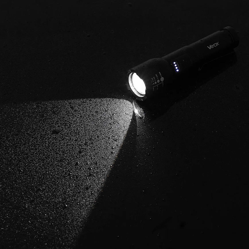 LED Stmievateľná nabíjacia baterka LED/20W/5V IPX4 800 lm 2000 mAh