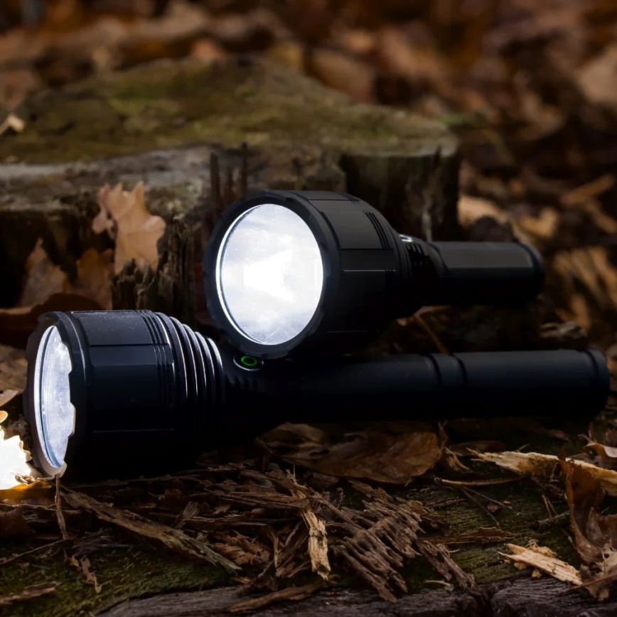 LED Stmievateľná nabíjacia baterka LED/30W/5V IPX7 3000 lm 8400 mAh
