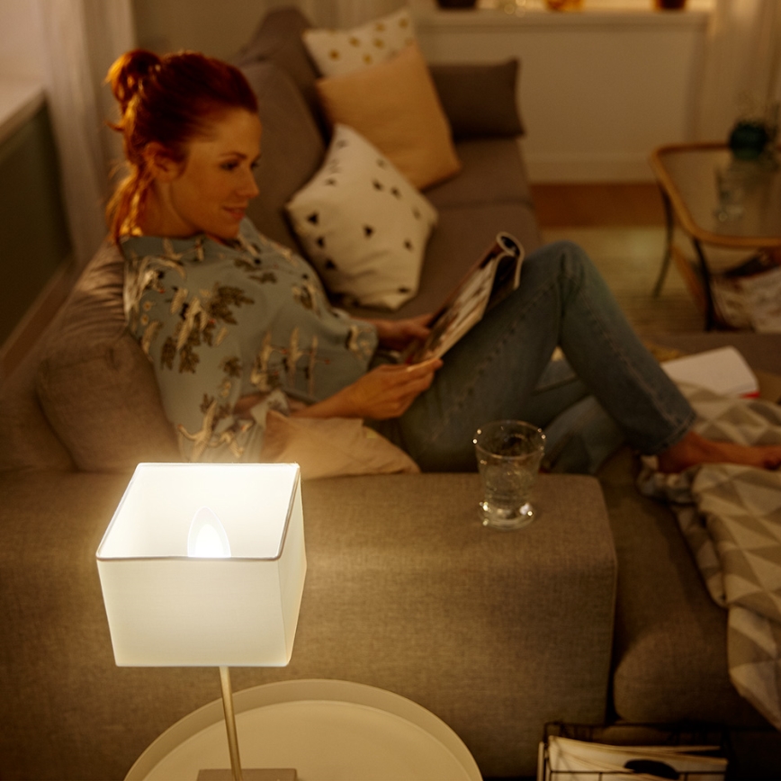 LED Stmievateľná žiarovka Philips HUE WHITE E14/5,5W/230V