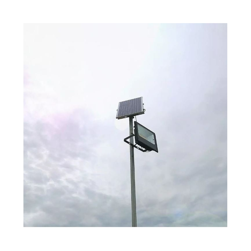 LED Stmievateľný solárny reflektor LED/12W/3,2V 6000K IP65 5000 mAh + diaľkové ovládanie