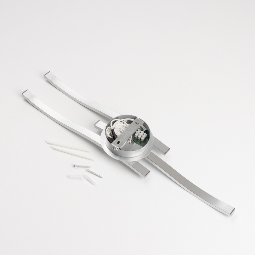 LED stropné svietidlo 3xLED/6W/230V 3000K strieborné