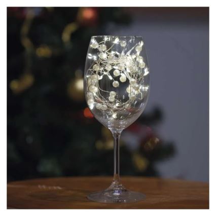 LED Vianočný reťaz 40xLED/3xAA 1,5 m teplá biela