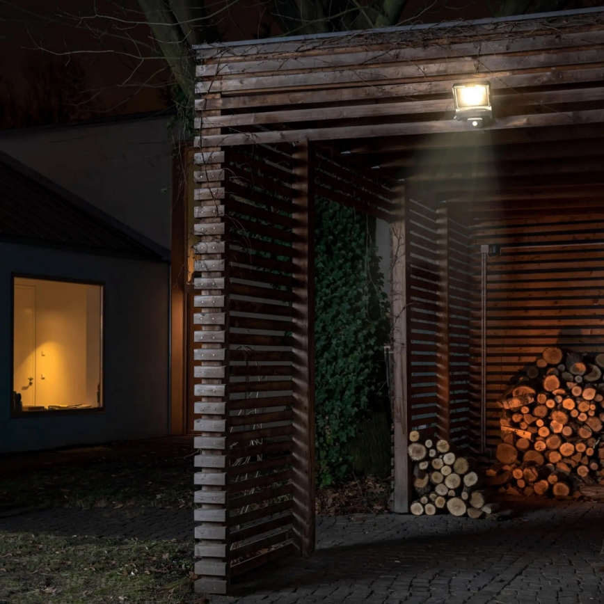 LED Vonkajší reflektor LED/100W/230V 4500K IP65 čierny