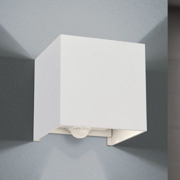 LED Vonkajšie nástenné svietidlo so senzorom pohybu a súmraku CUBE-S LED/13W/230V IP54 biela