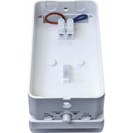 Stmievateľné LED vonkajšie nástenné svietidlo so senzorom pohybu a súmraku LED/12/15/20W/230V IP65 biela