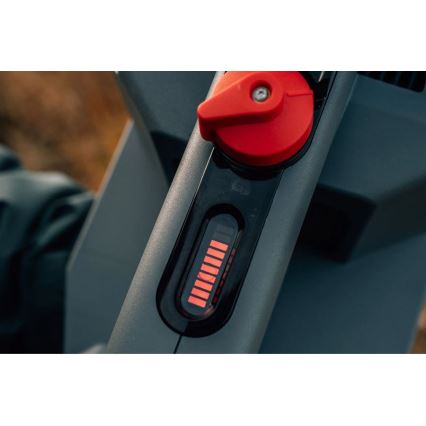 Ledlenser XP30R - stmievateľná nabíjateľná LED baterka, 5000 mAh, IP54, 32000 lm, 16 h, sivá