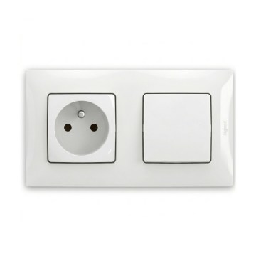 Legrand - Domová zásuvka a jednopólový vypínač č. 1 s rámikom NILOE 250V biela