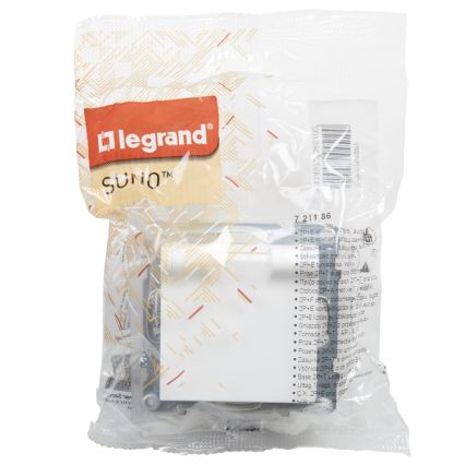 Legrand - Vonkajšia domová zásuvka bez rámčeka NILOE STEP 250V IP44 biela