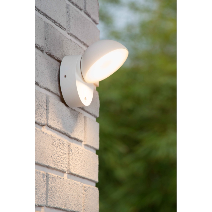 Lucide 22865/12/31 - LED Vonkajšie nástenné svietidlo so súmrakovým senzorom FINN LED/12W/230V IP54 biela