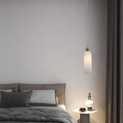 Luster na lanku PIEGA 1xE14/40W/230V mosadz/biela