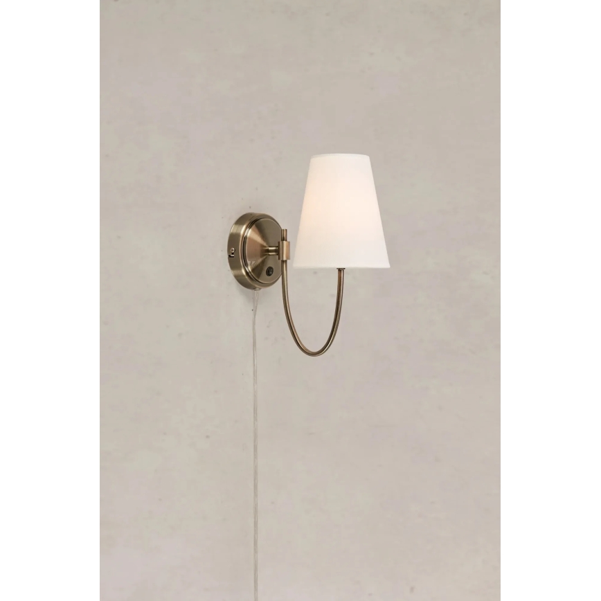 Markslöjd 108908 - Nástenné svietidlo AMAR 1xE14/40W/230V biela/mosadz