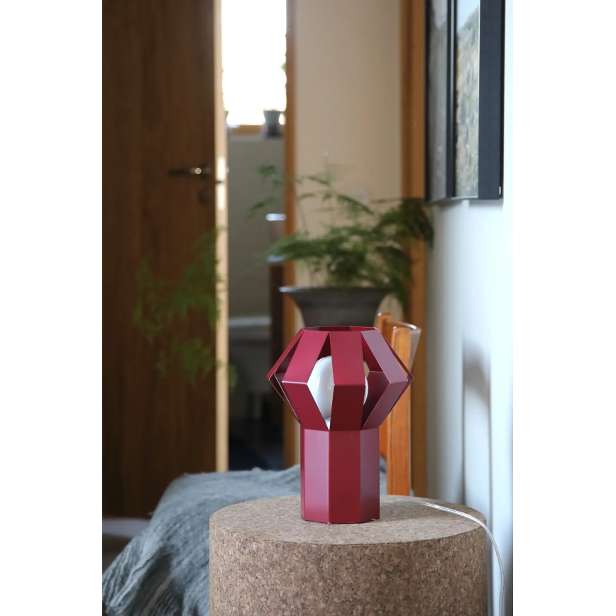 Markslöjd 109150 - Stolná lampa OCTA 1xE27/60W/230V vínová