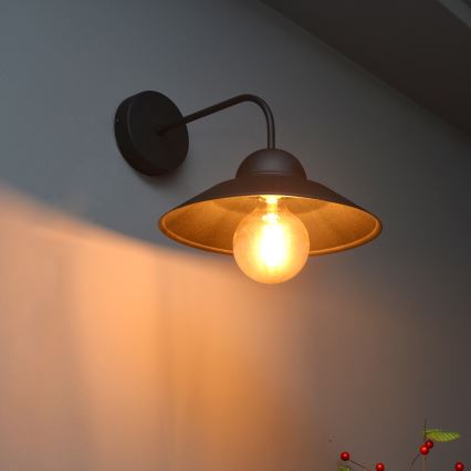 Nástenná lampa SORAPIS 1xE27/15W/230V čierna