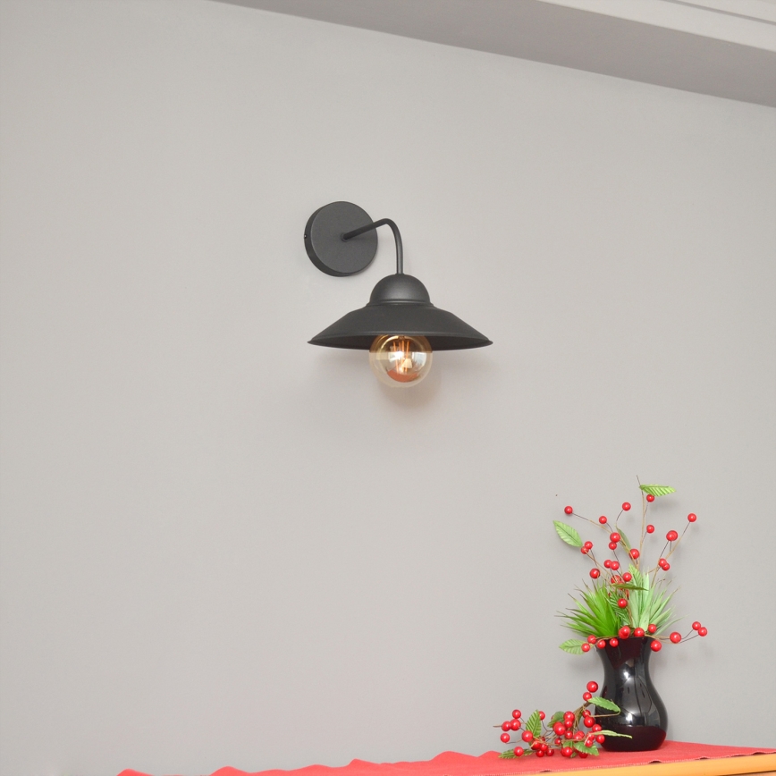Nástenná lampa SORAPIS 1xE27/15W/230V čierna
