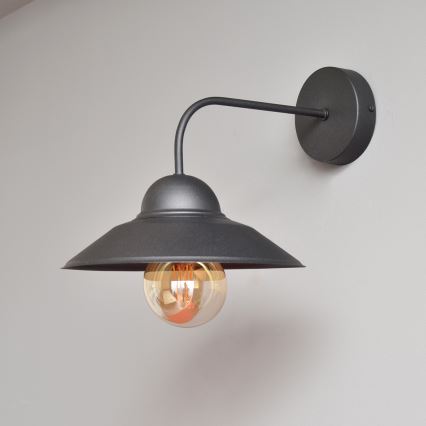 Nástenná lampa SORAPIS 1xE27/15W/230V čierna