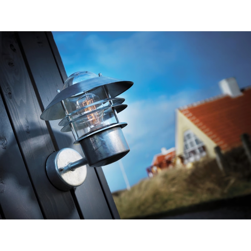 Nordlux - Vonkajšie nástenné svietidlo BLOKHUS 1xE27/60W/230V IP54 strieborná