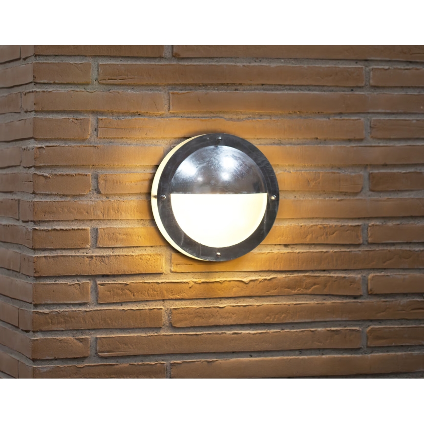 Nordlux - Vonkajšie nástenné svietidlo MALTA 1xE27/60W/230V IP54 strieborná