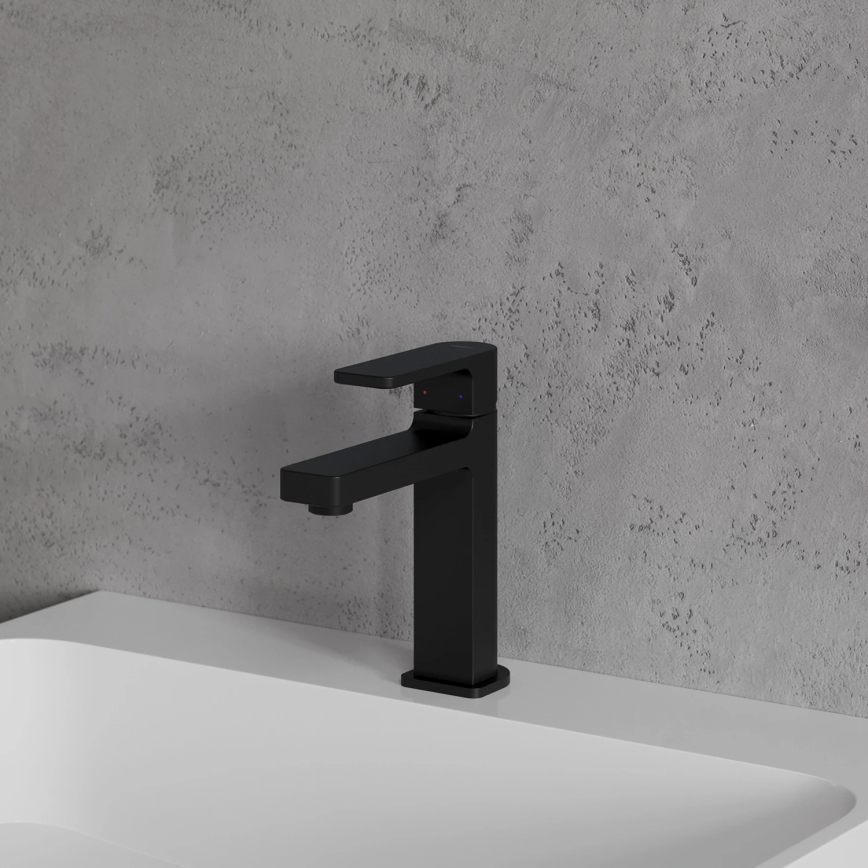 OMNIRES BA7810BL - Umývadlová batéria BARETTI 17 cm matná čierna